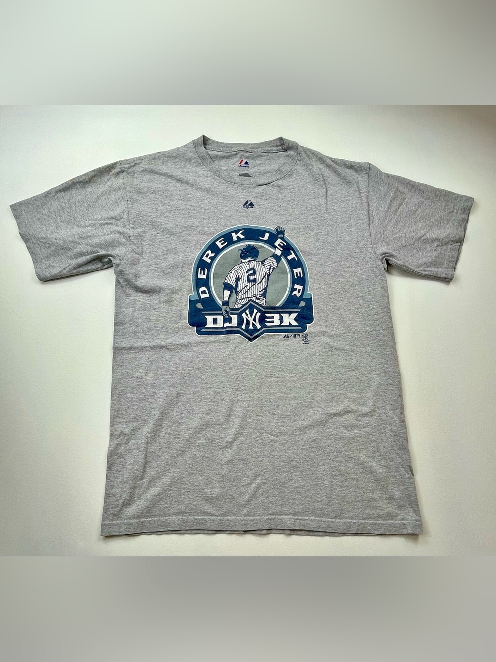 Derek Jeter 3K Hit Shirt Mens Sz M Gray Majestic NY Yankees Vintage MLB T-Shirt